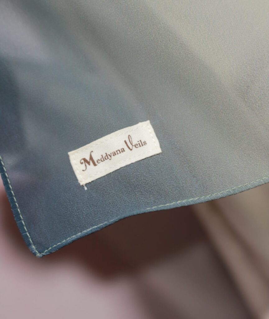 Pashmina Tencel Premium Warna Biru Meddyanaveils